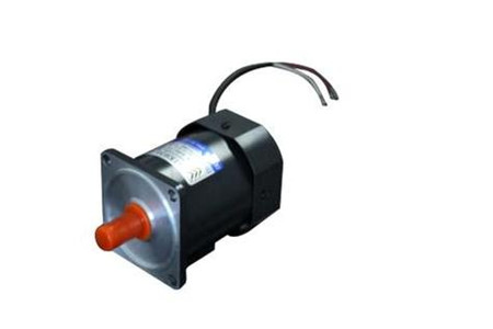 怎樣選購精密可逆減速電機(jī)？