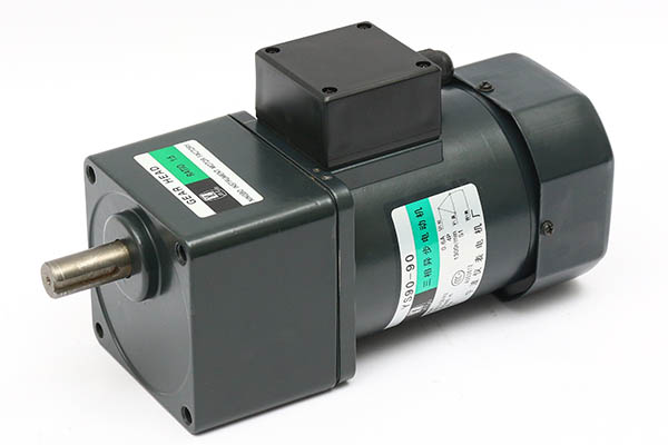 三相減速電機(jī)可以使用多少年？